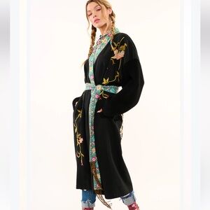 ARATTA Floral Embroidered Kimono